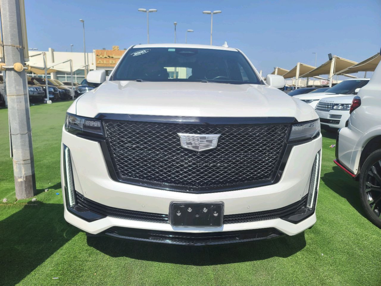 Cadillac Escalade - Image 6