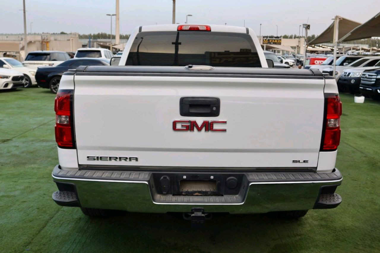 GMC Sierra - Image 6