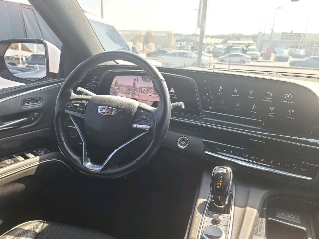 Cadillac Escalade - Image 2