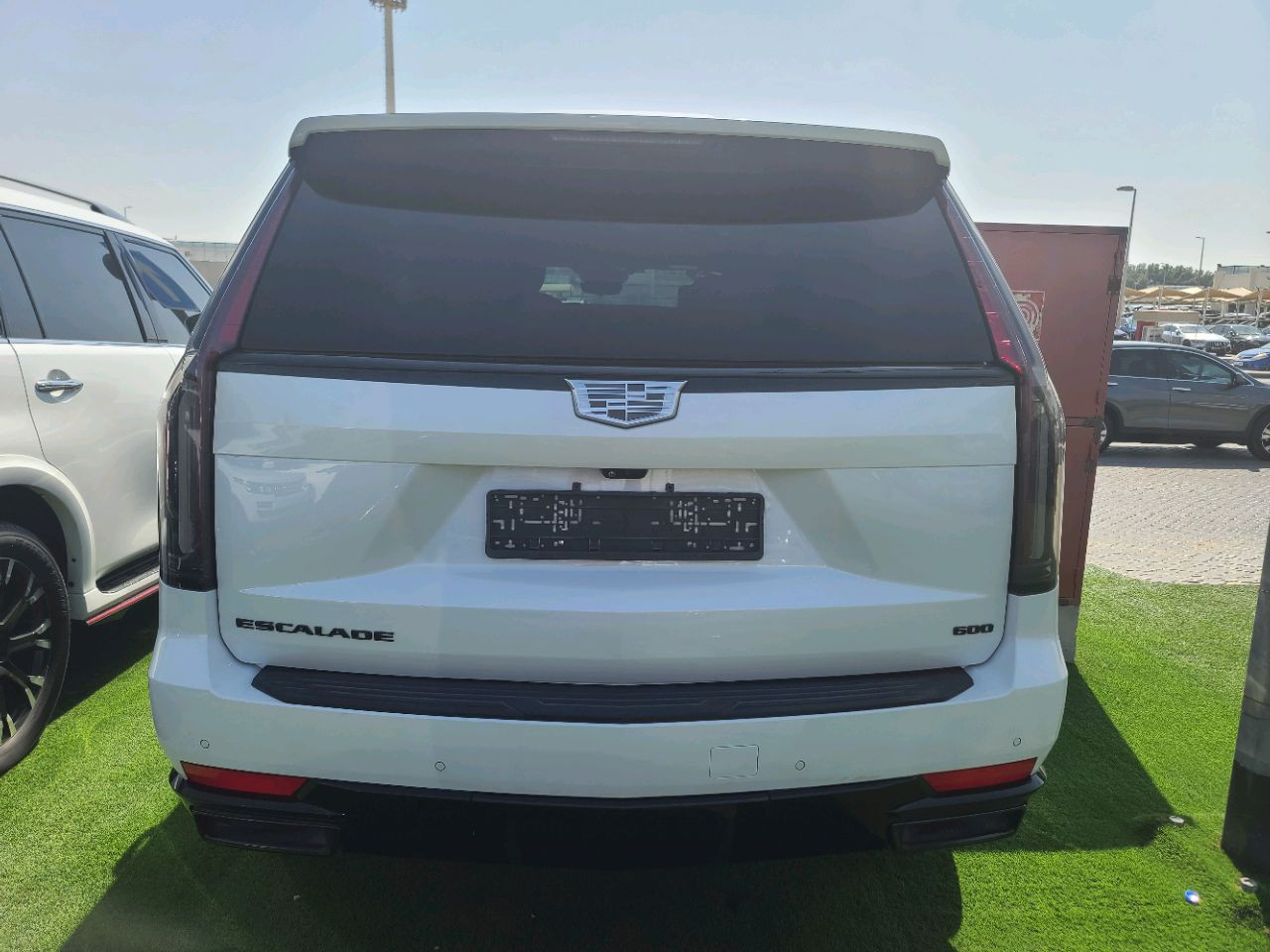 Cadillac Escalade - Image 5