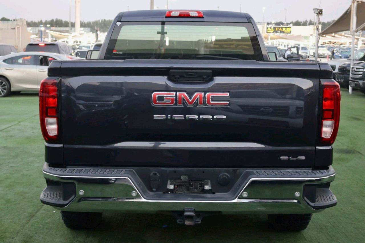 GMC Sierra - Image 6
