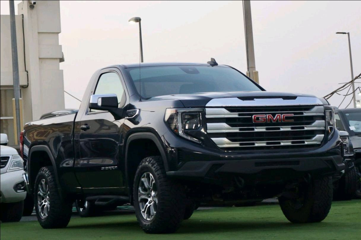 GMC Sierra - Image 4