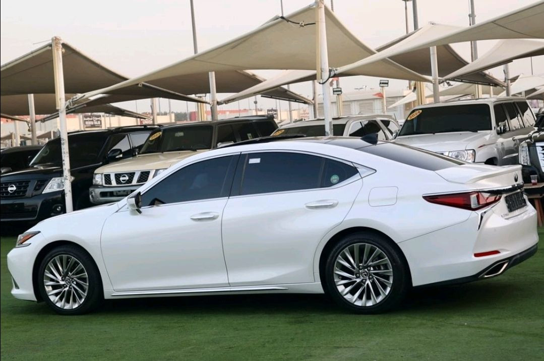 Lexus ES-Series - Image 5