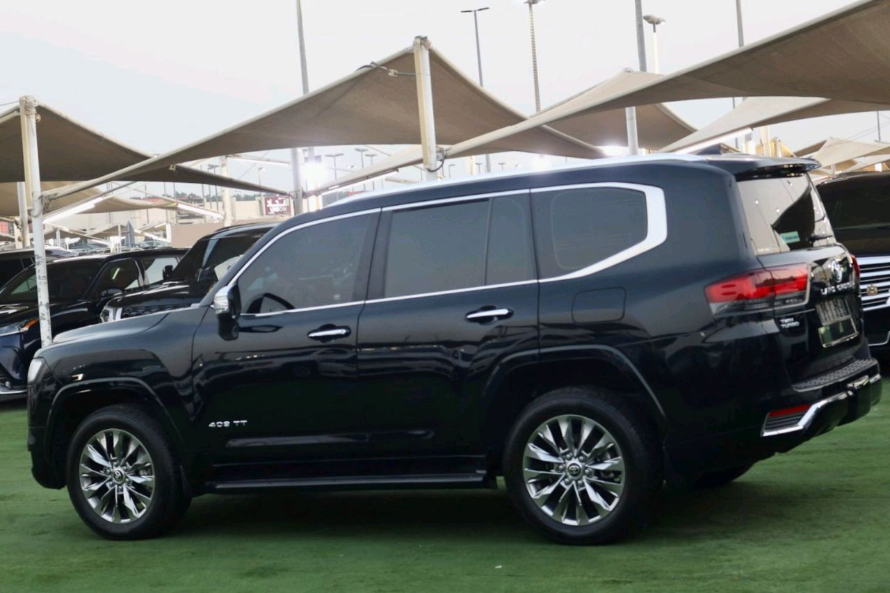 Toyota Land Cruiser - Image 5