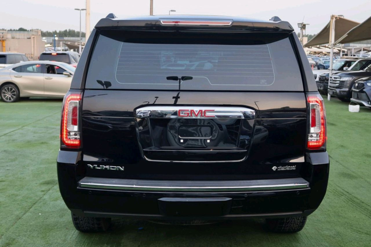 GMC Yukon - Image 7