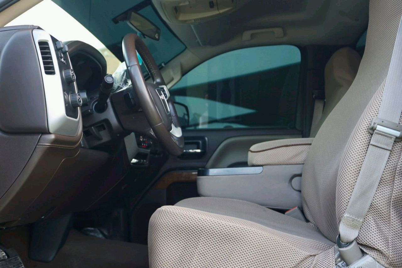 GMC Sierra - Image 9