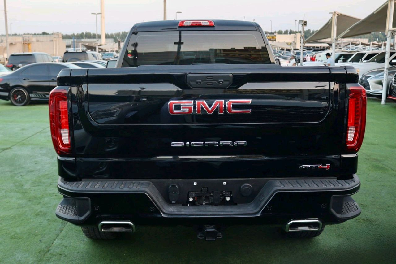 GMC Sierra - Image 5