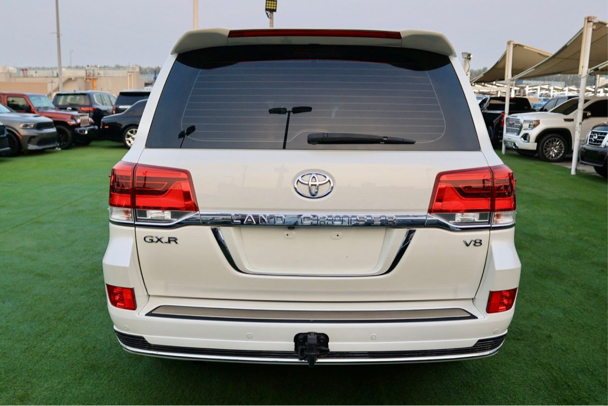 Toyota Land Cruiser - Image 14