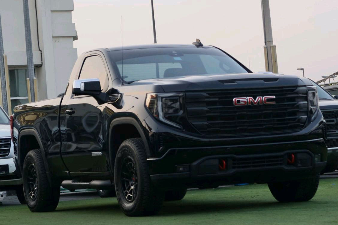 GMC Sierra - Image 4