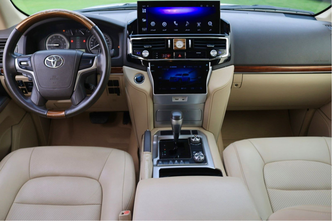 Toyota Land Cruiser - Image 4