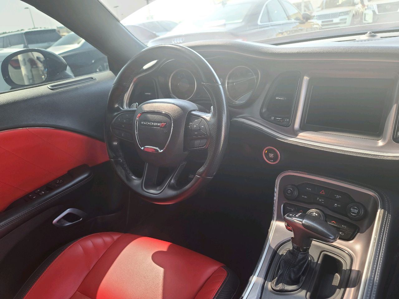 Dodge Challenger - Image 12