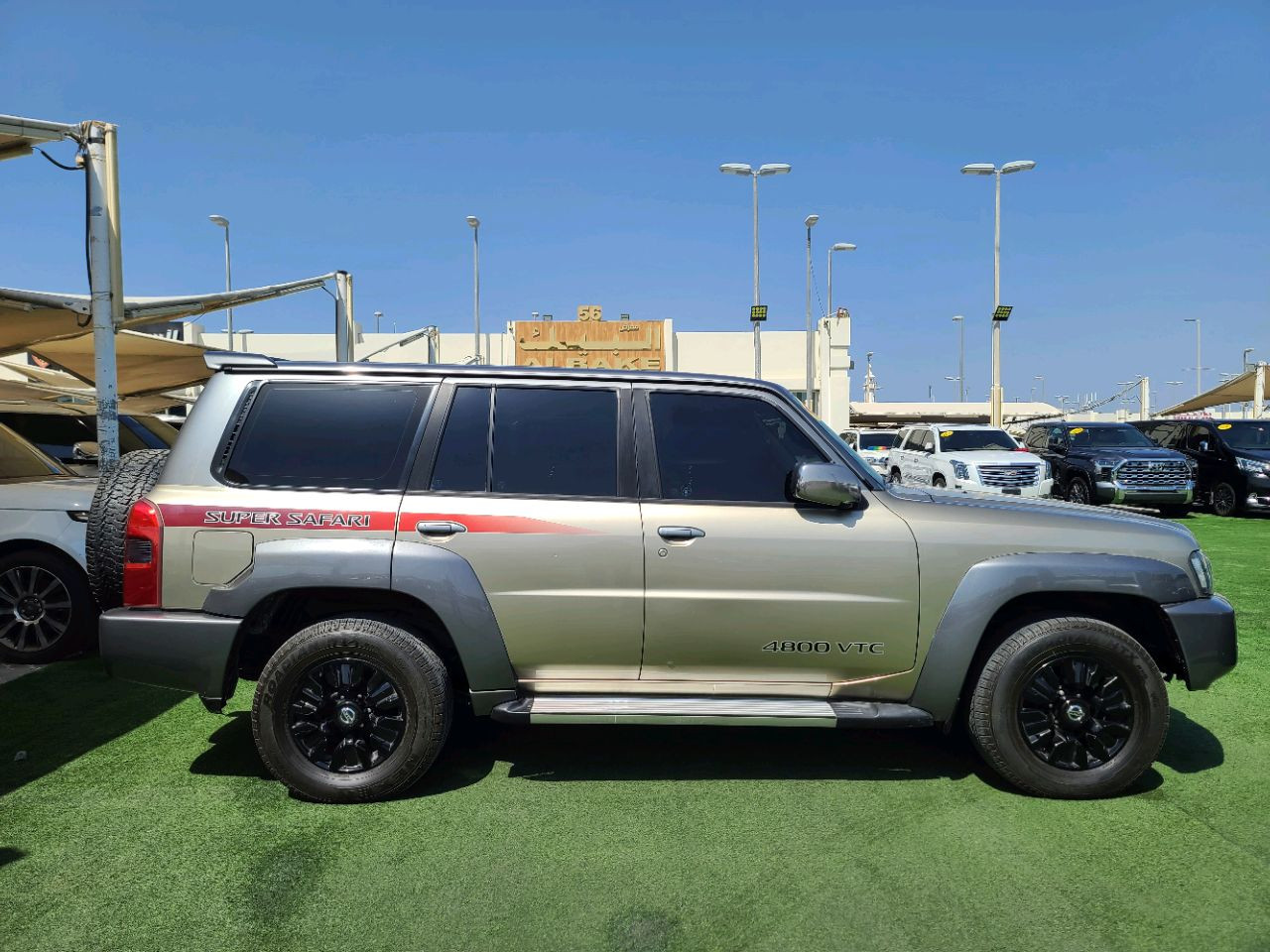 Nissan Super safari - Image 6