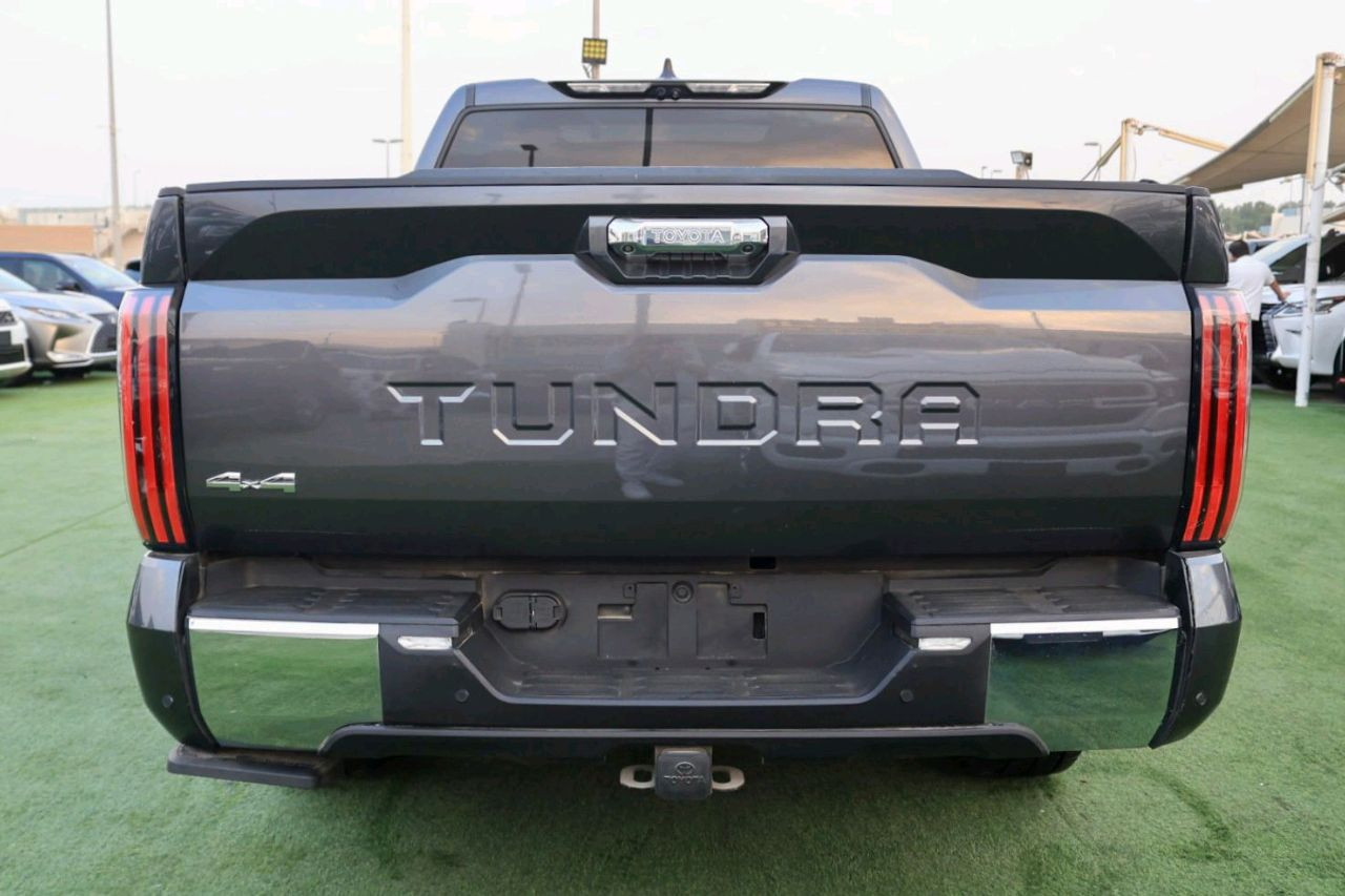 Toyota Tundra - Image 10