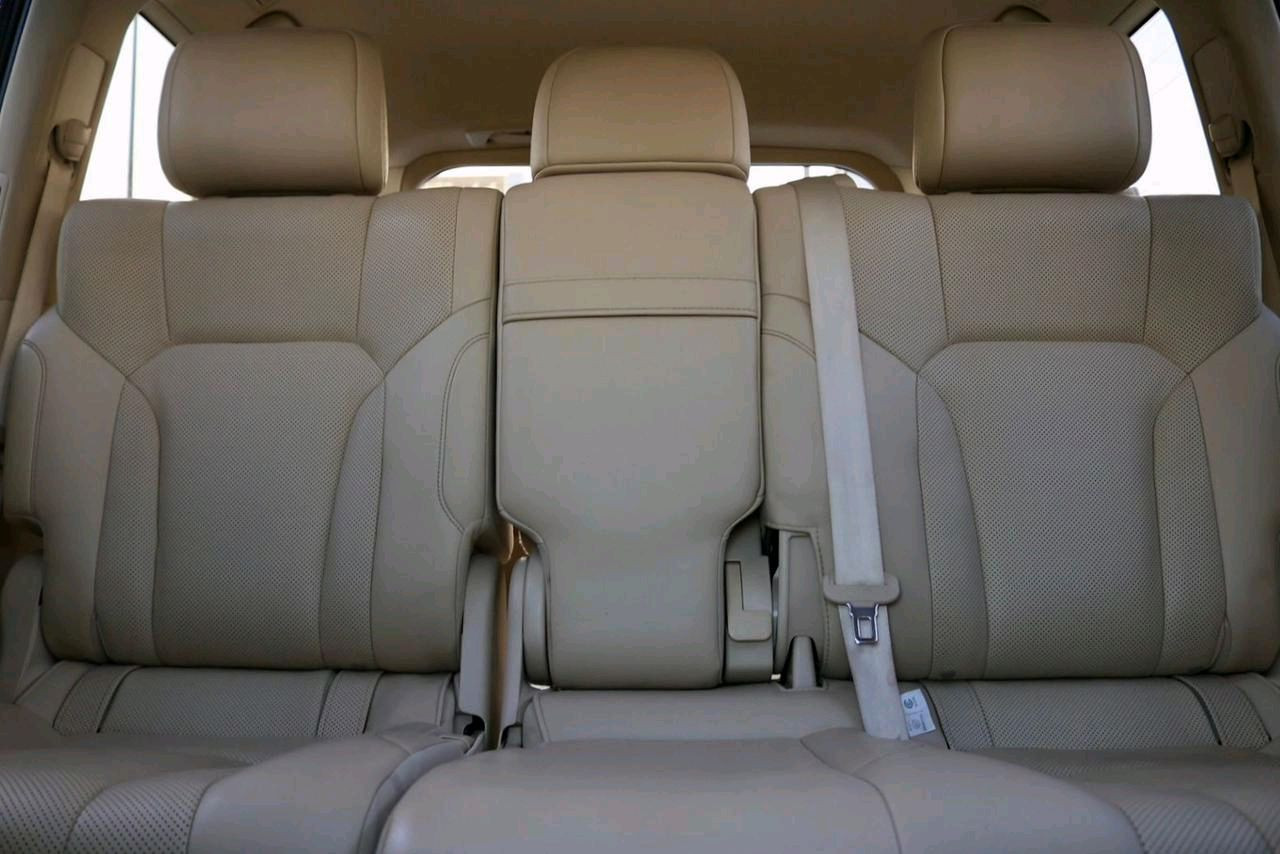 Lexus LX-Series - Image 11