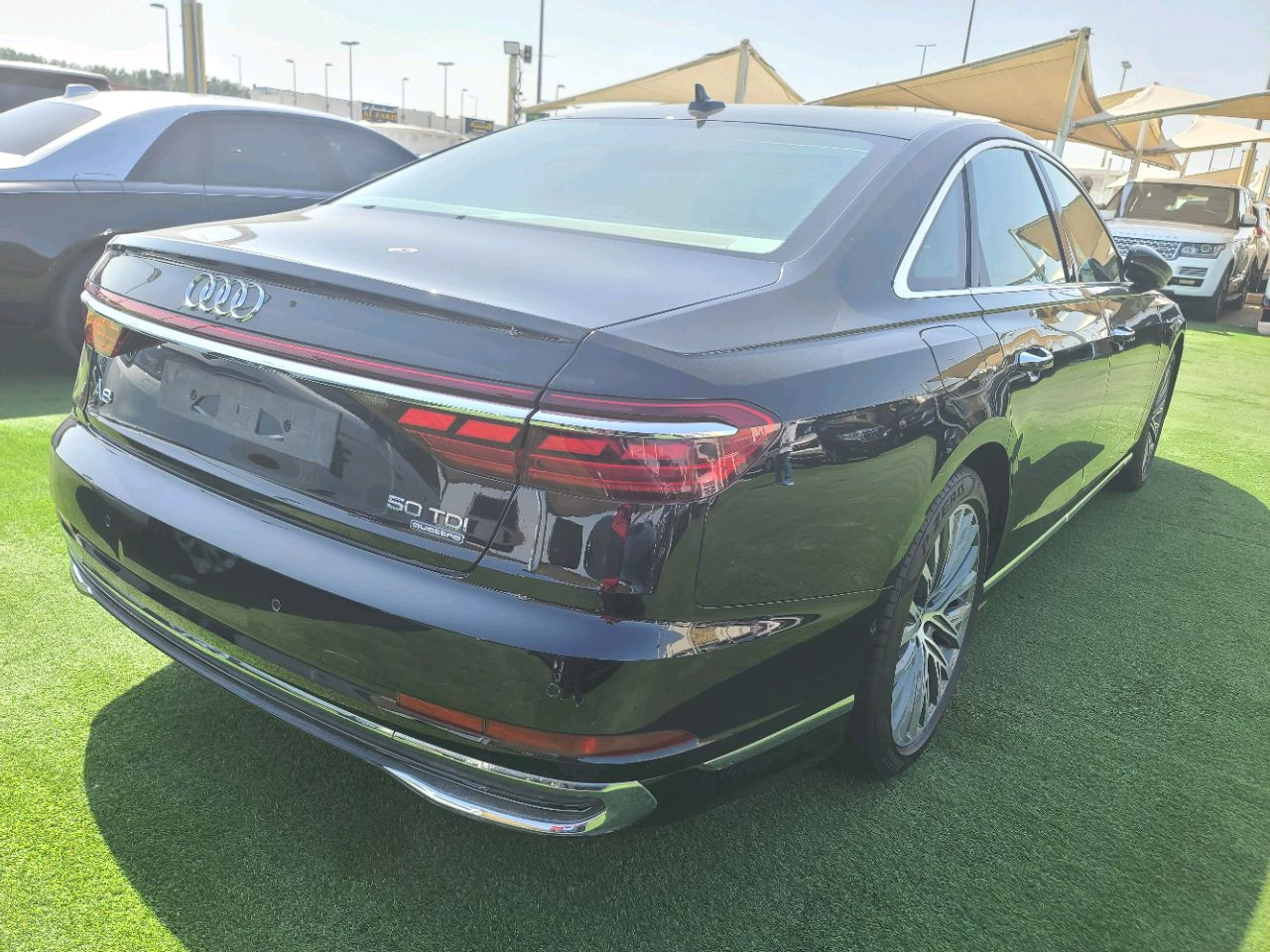 Audi A8 - Image 8