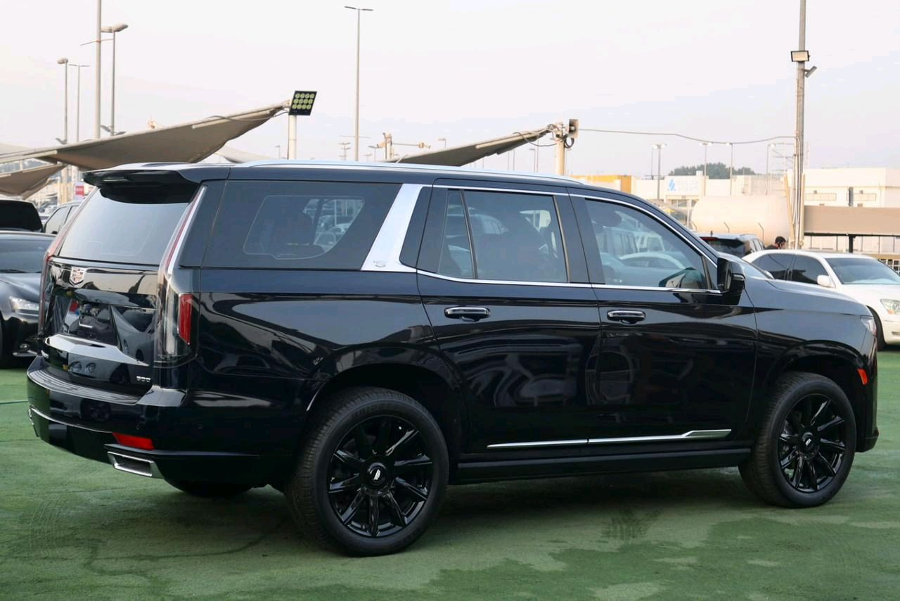 Cadillac Escalade - Image 5