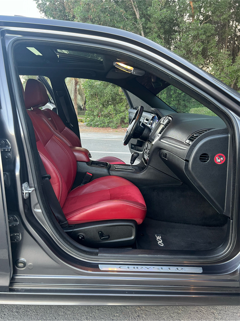 Chrysler 300M/300C - Image 9
