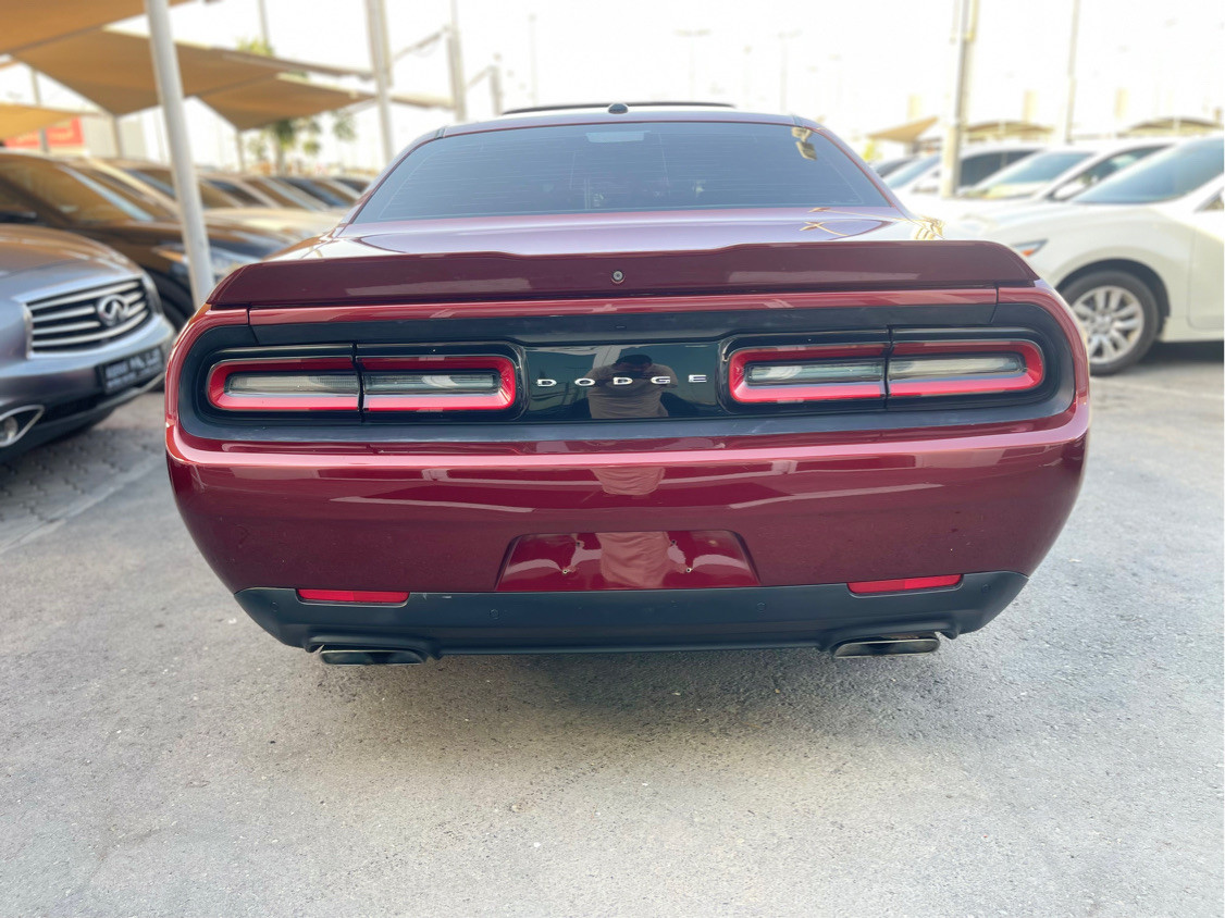 Dodge Challenger - Image 7