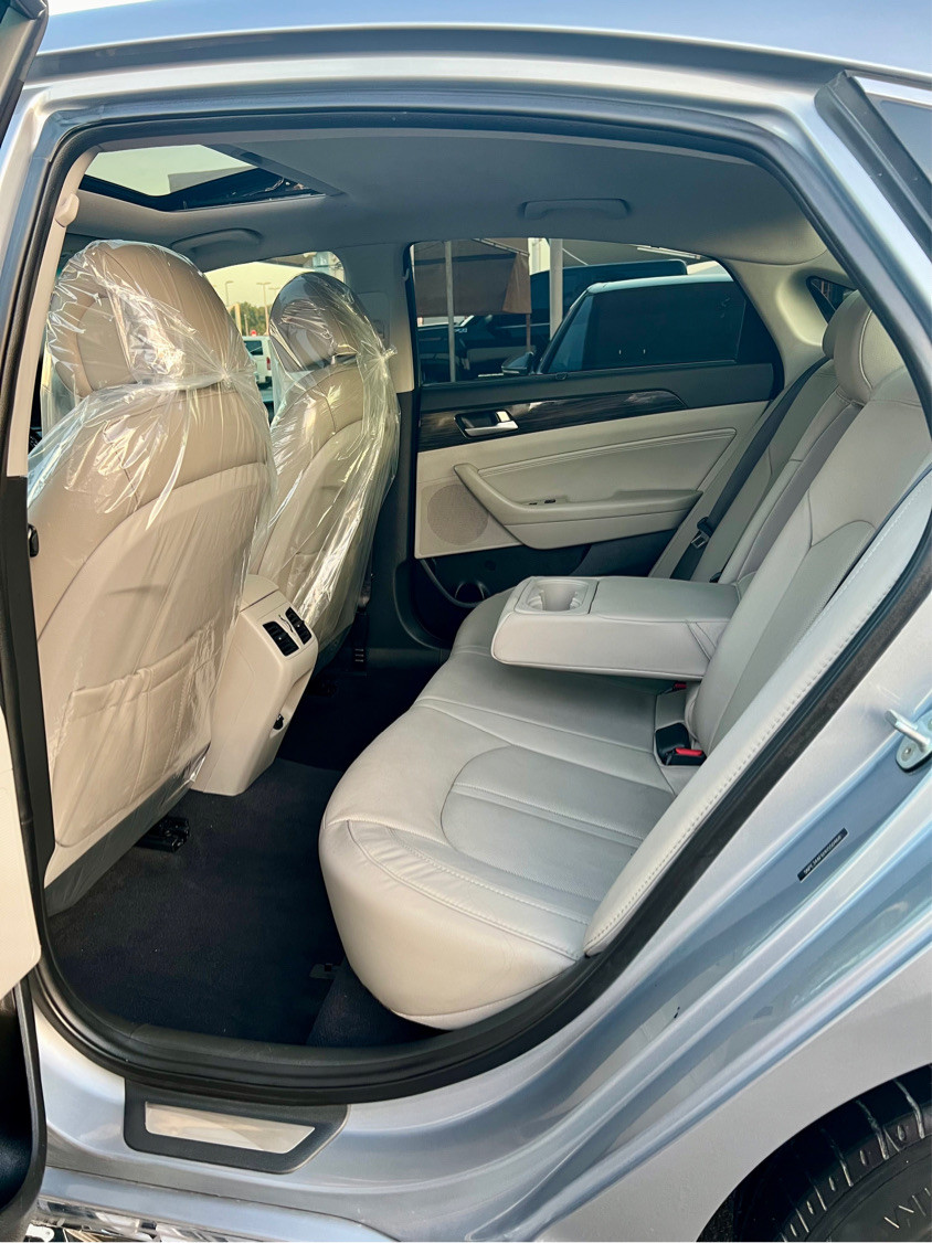 Hyundai Sonata - Image 12