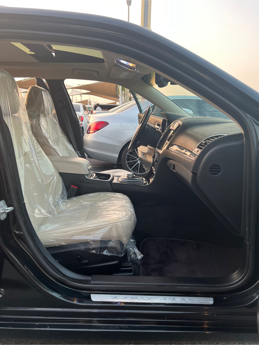 Chrysler 300M/300C - Image 12