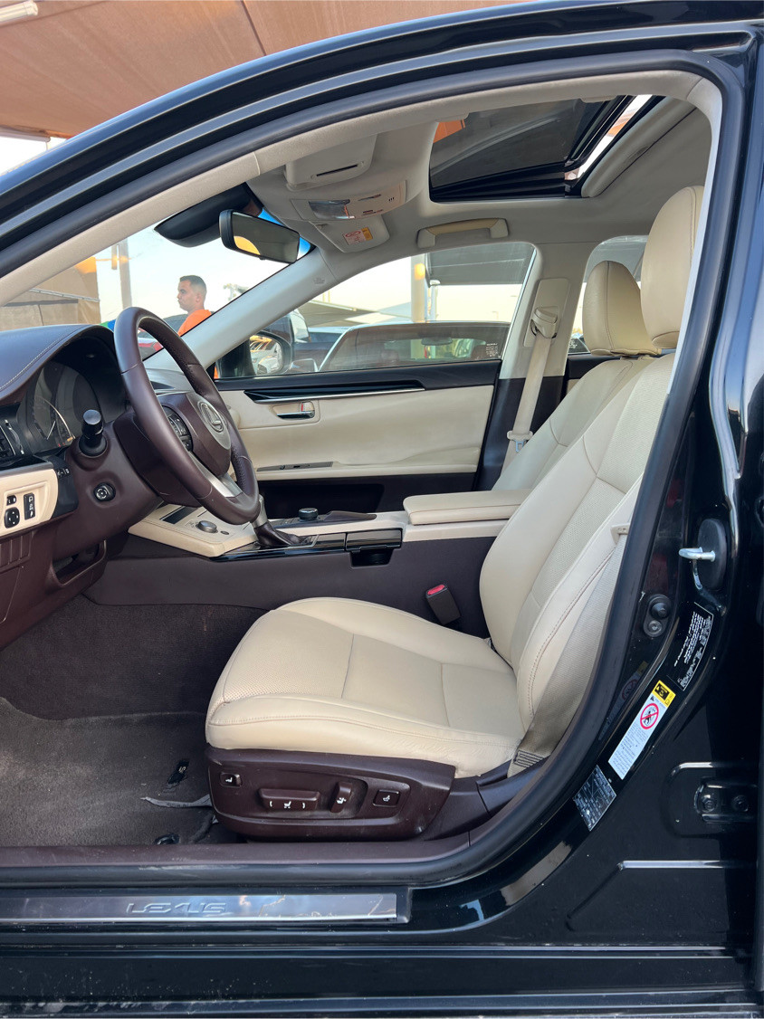 Lexus ES-Series - Image 8