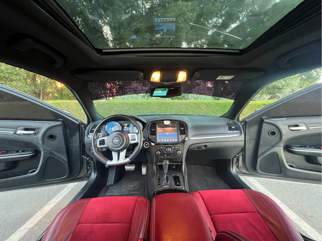 Chrysler 300M/300C - Image 10