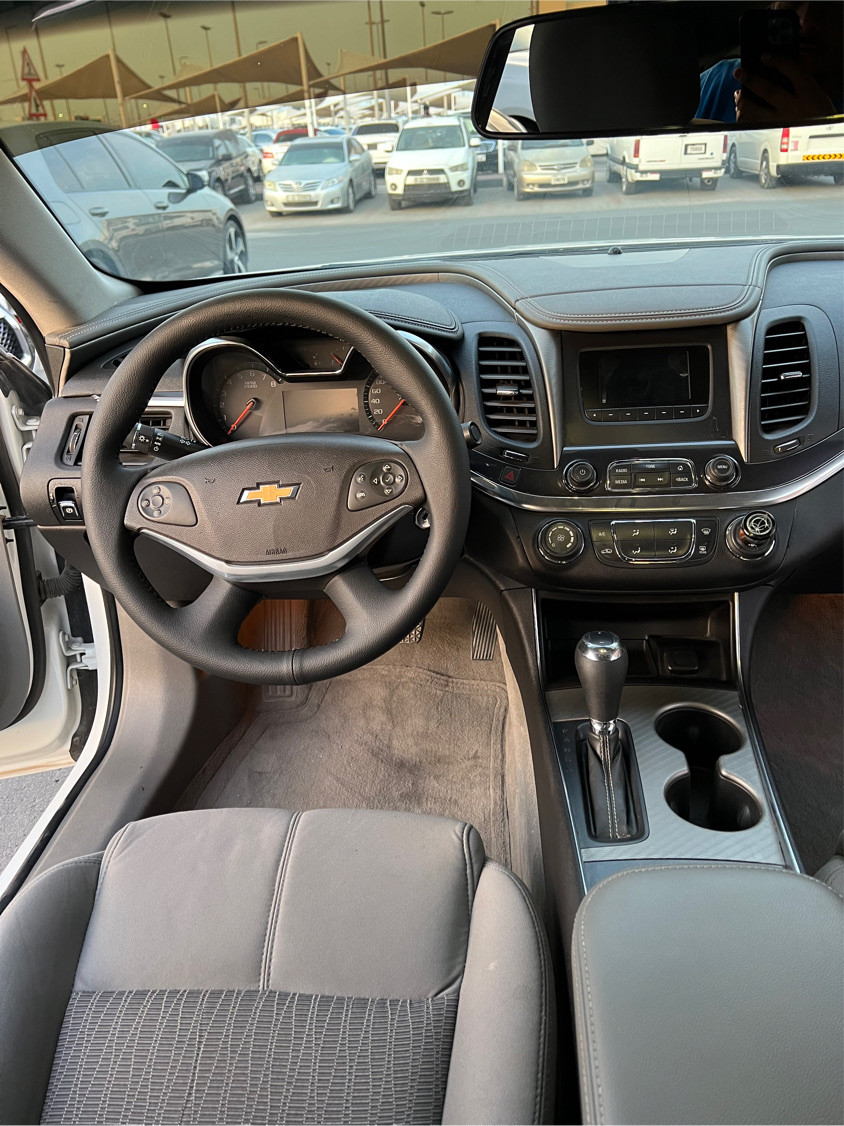 Chevrolet Impala - Image 13