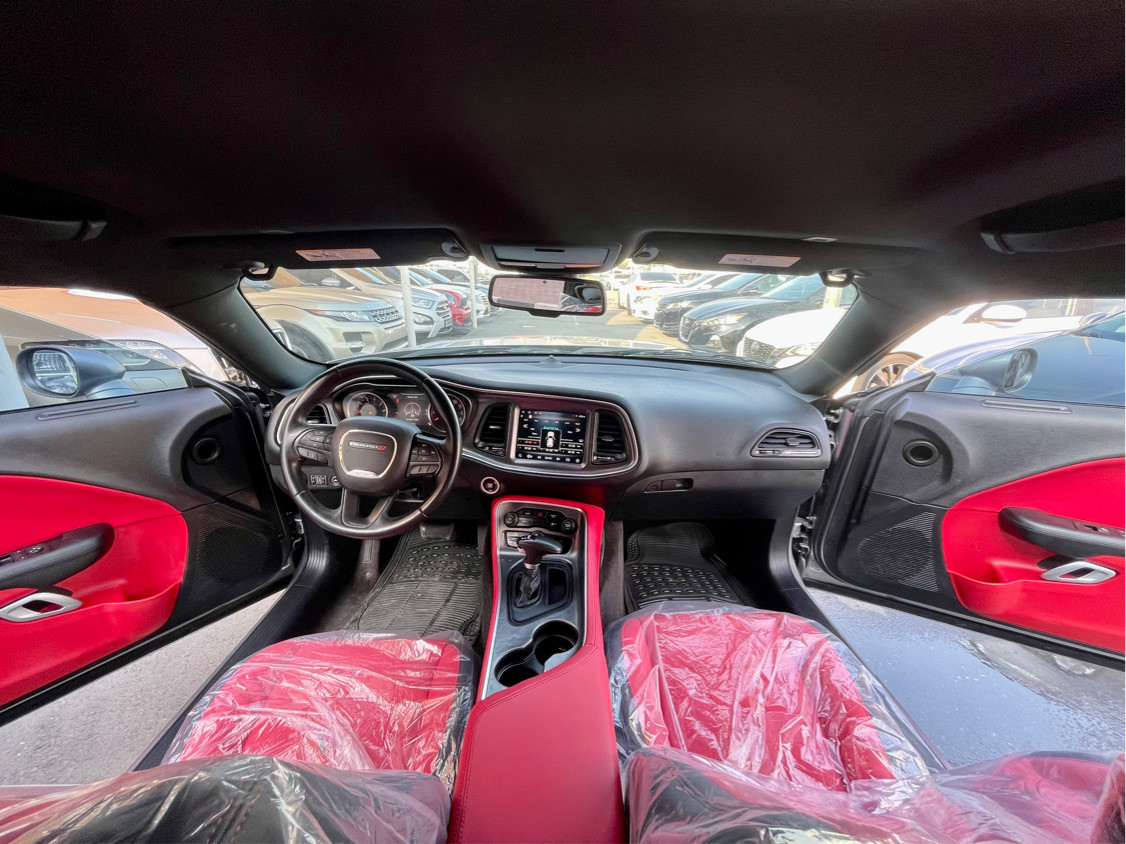 Dodge Challenger - Image 8