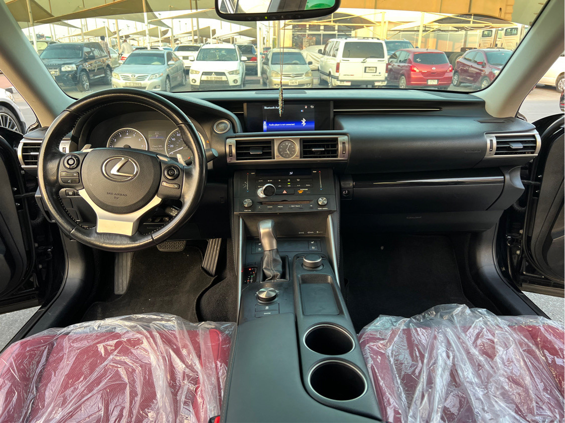 Lexus IS-Series - Image 9