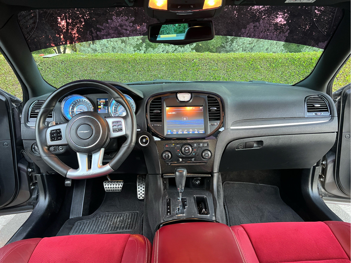 Chrysler 300M/300C - Image 12