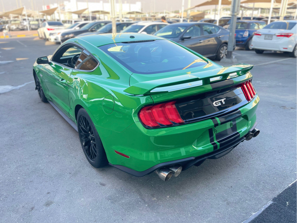 Ford Mustang - Image 4