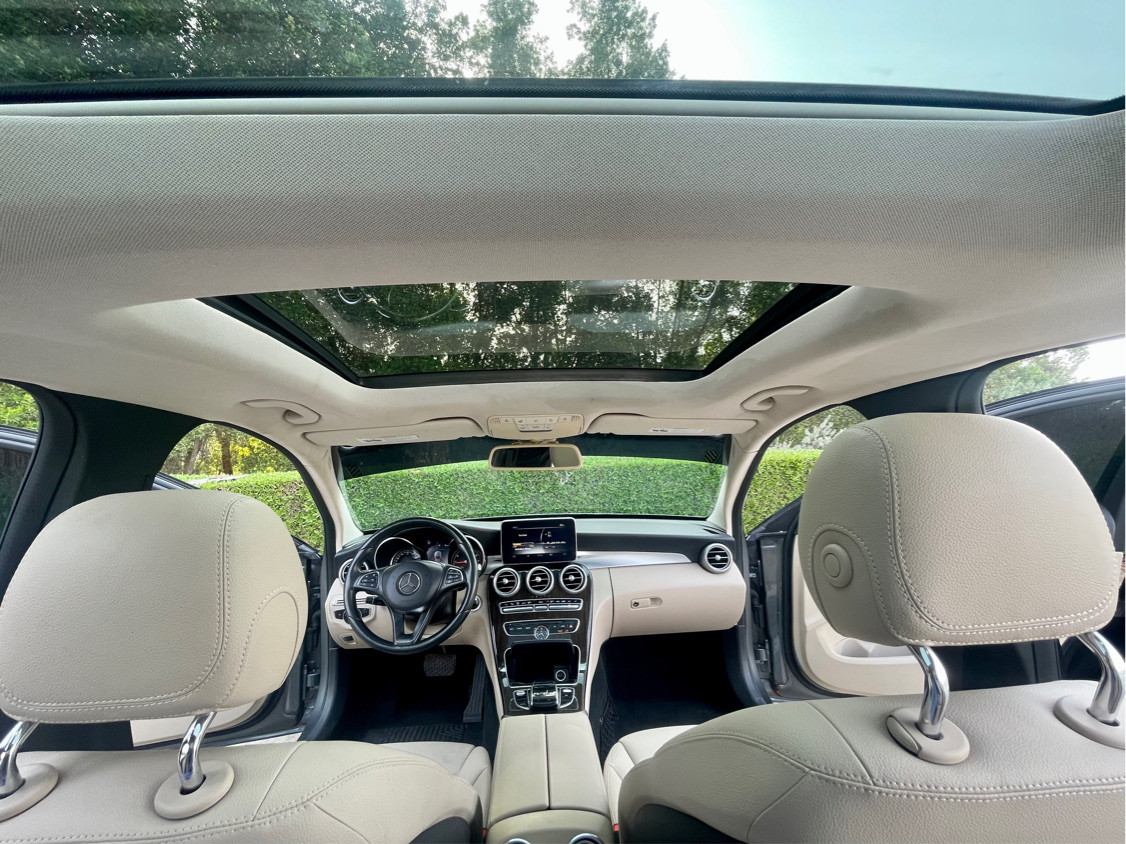 Mercedes Benz C-Class - Image 4