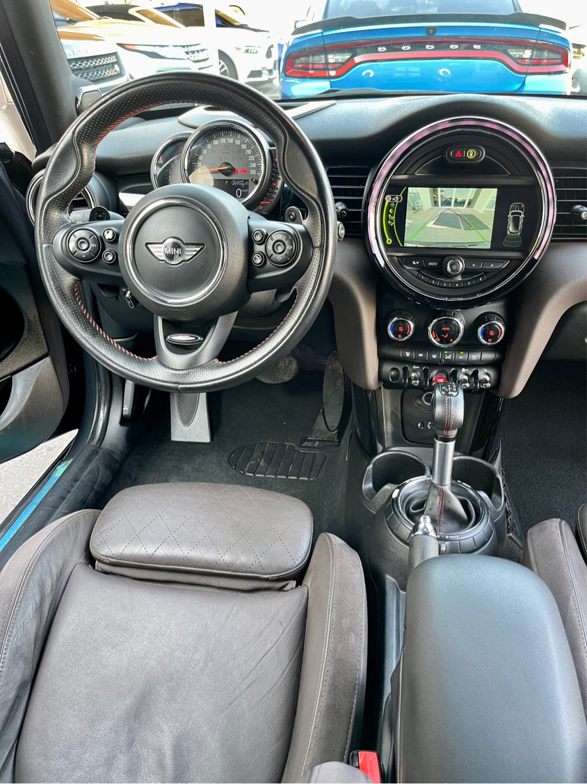 Mini Cooper Model S - Image 3