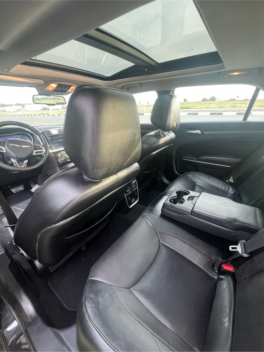 Chrysler 300M/300C - Image 12
