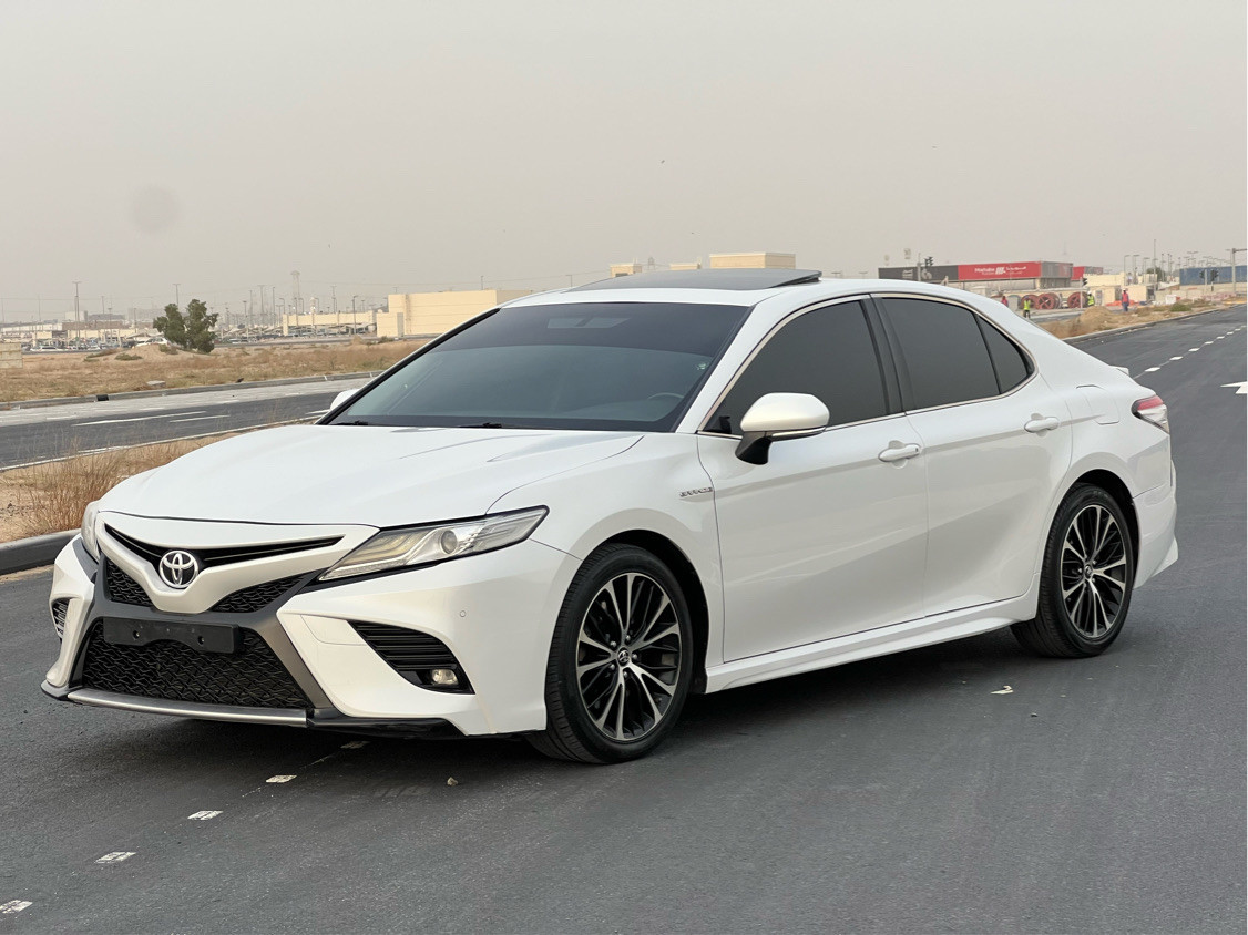 Toyota Camry - Image 3