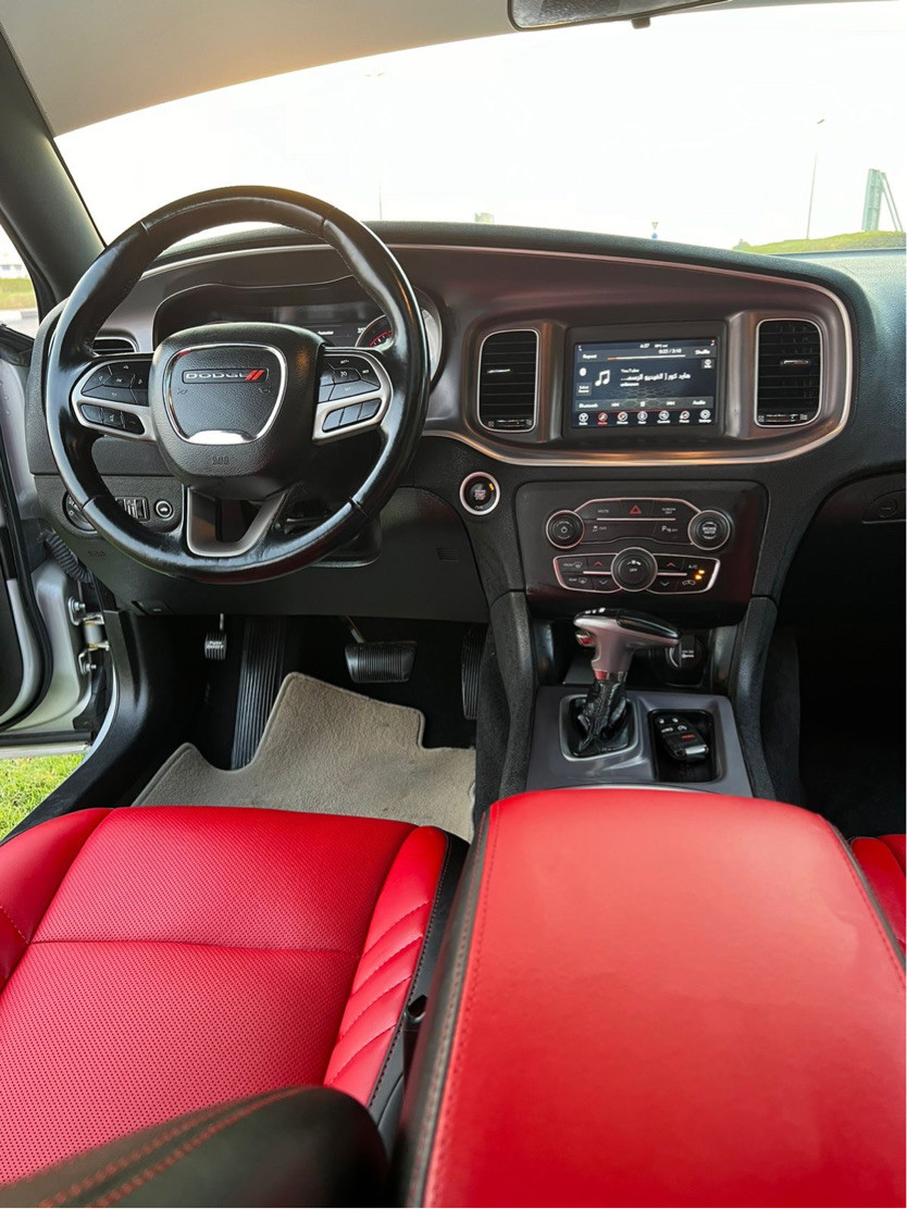 Dodge Charger - Image 12