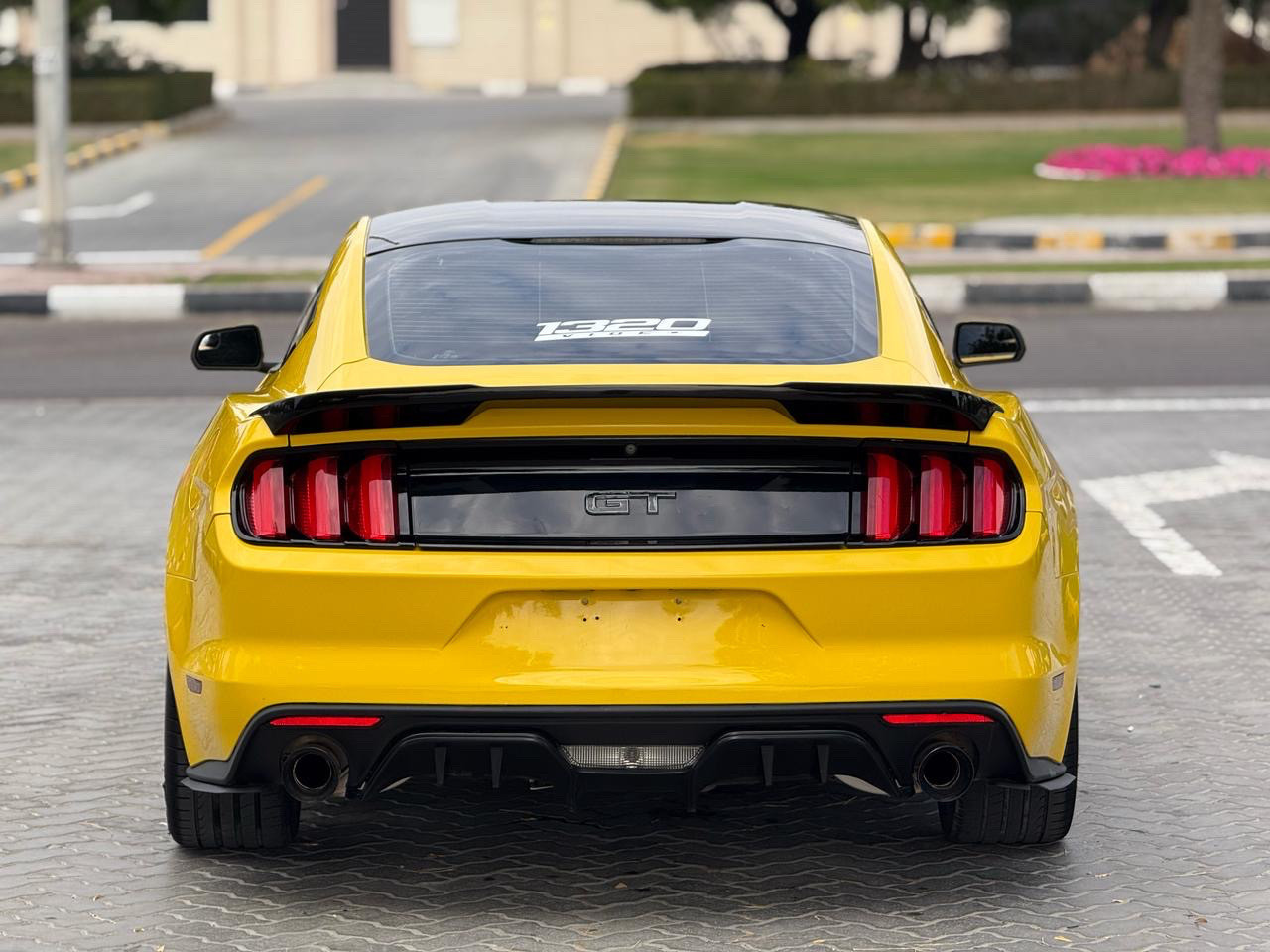 Ford Mustang - Image 4