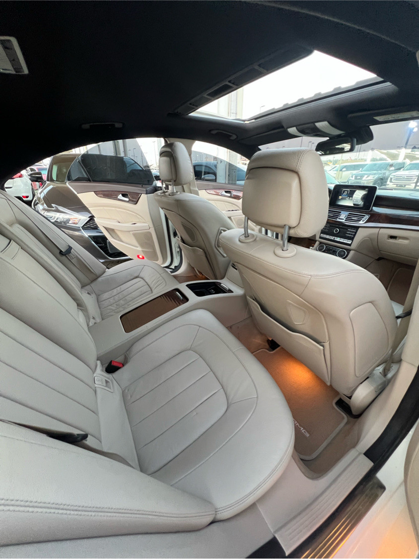 Mercedes Benz CLS-Class - Image 11
