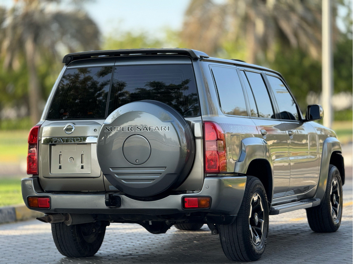 Nissan Super safari - Image 5