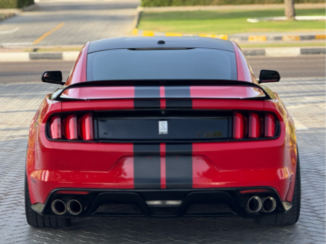 Ford Mustang - Image 6