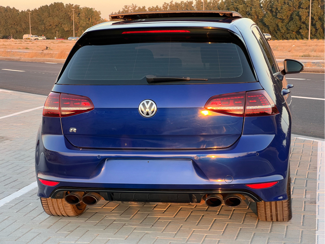 Volkswagen Golf R - Image 9