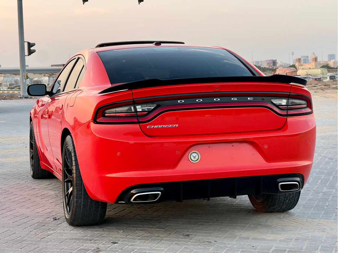 Dodge Charger - Image 6