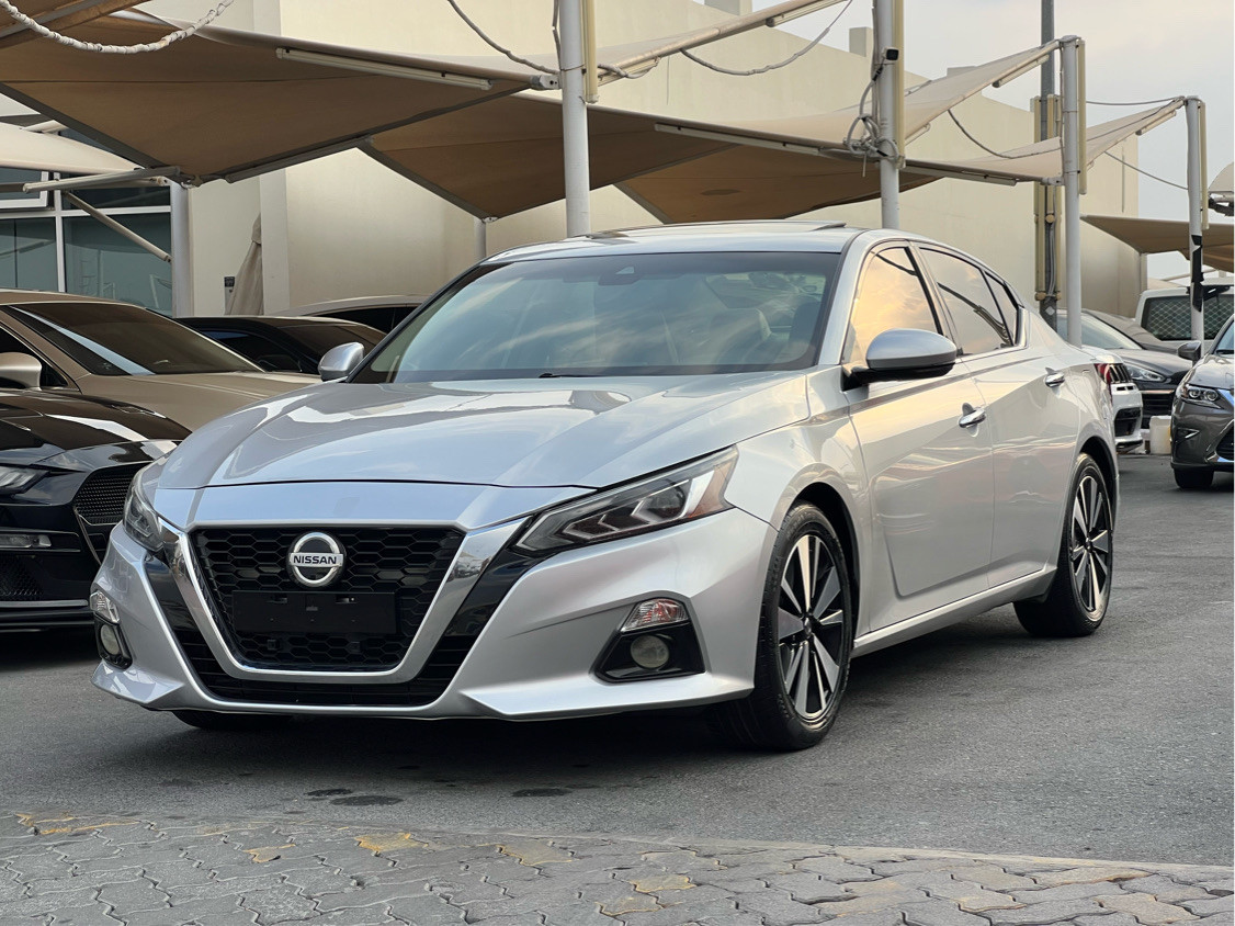 Nissan Altima - Image 3