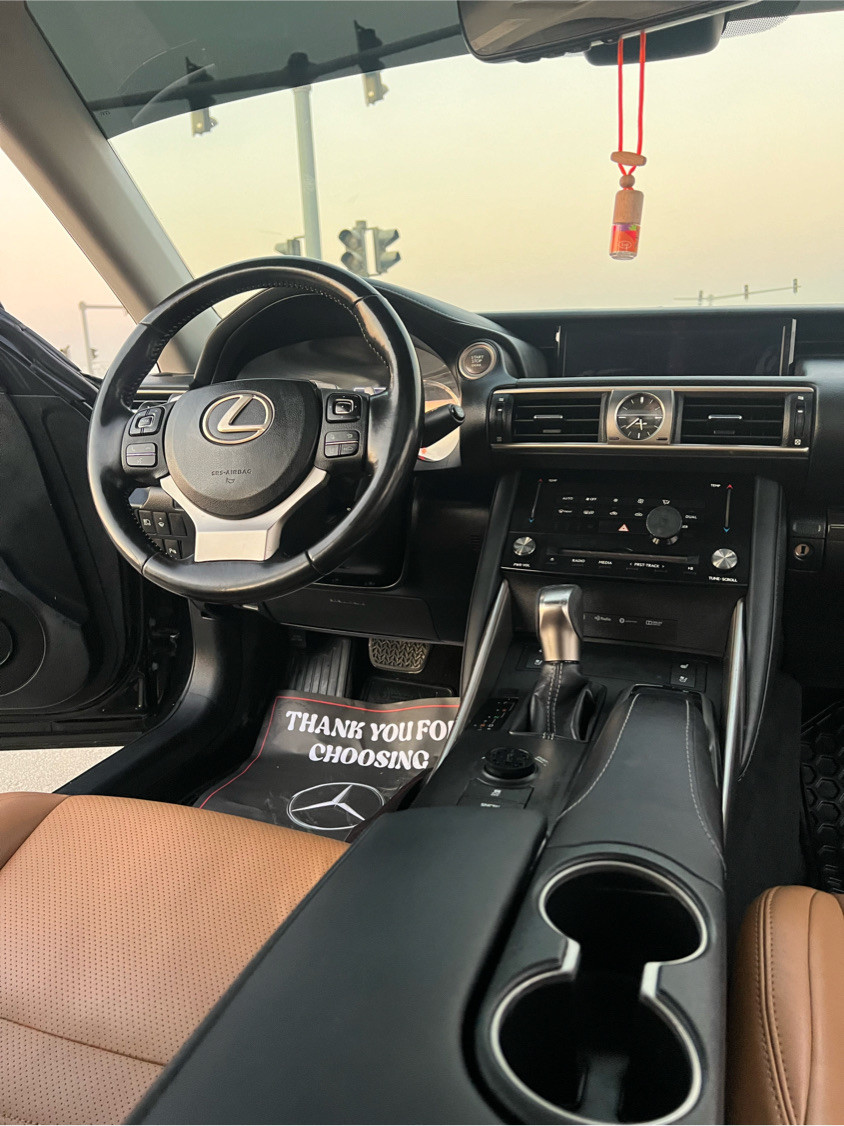 Lexus IS-Series - Image 8