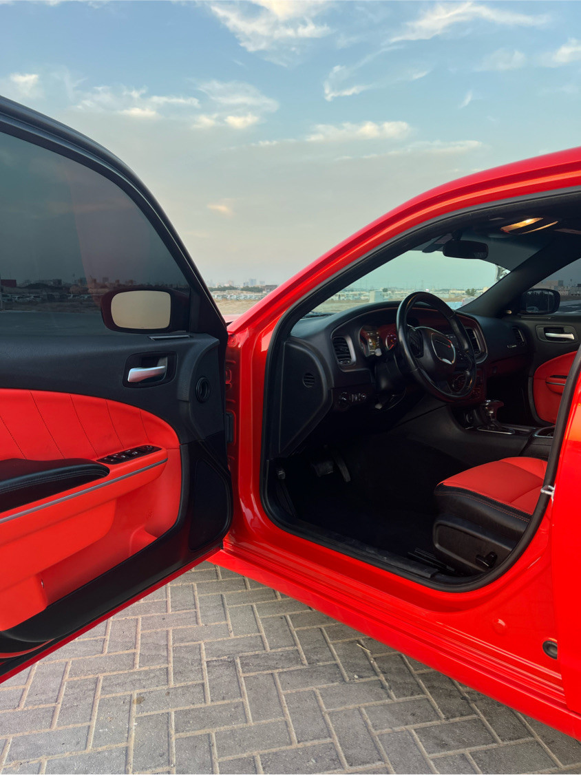 Dodge Charger - Image 8