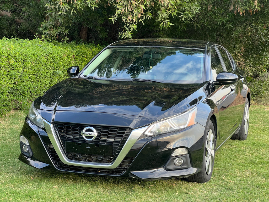 Nissan Altima - Image 3