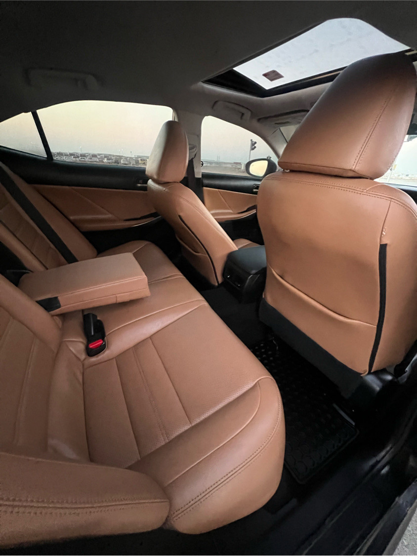 Lexus IS-Series - Image 11
