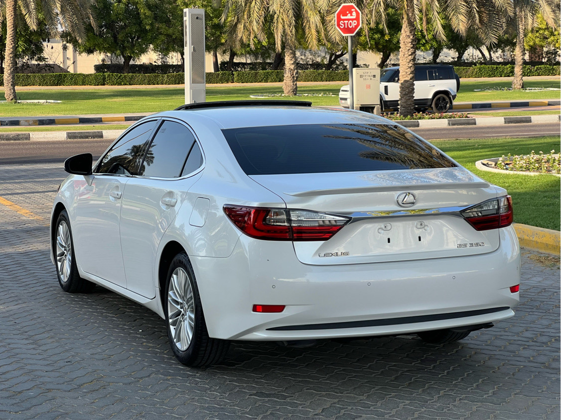Lexus ES-Series - Image 6