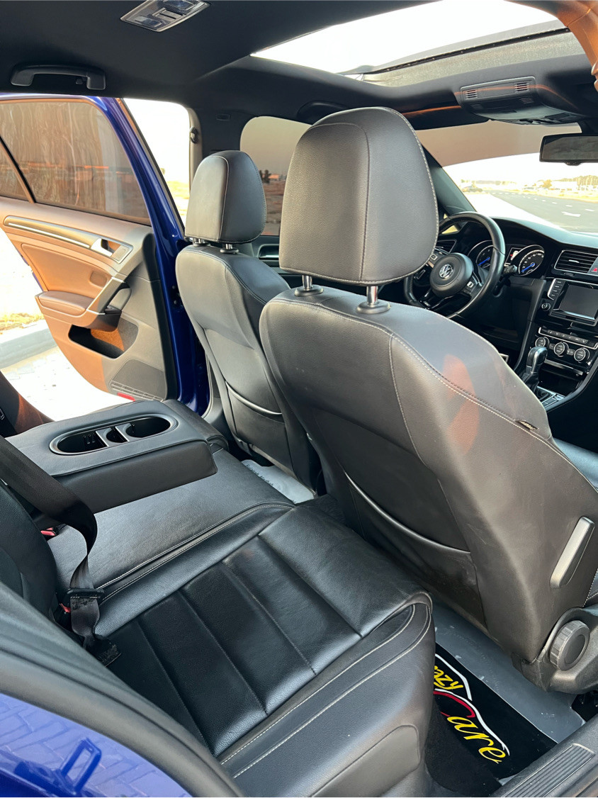 Volkswagen Golf R - Image 12