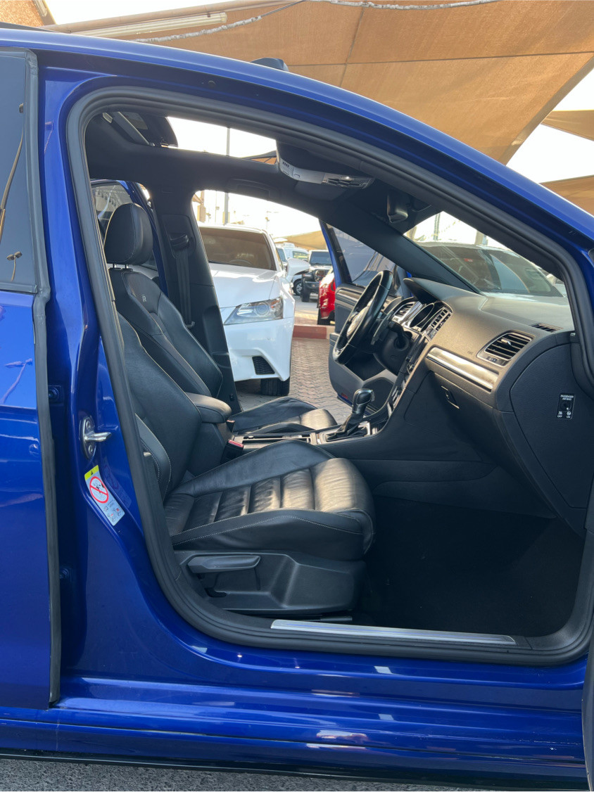 Volkswagen Golf R - Image 7